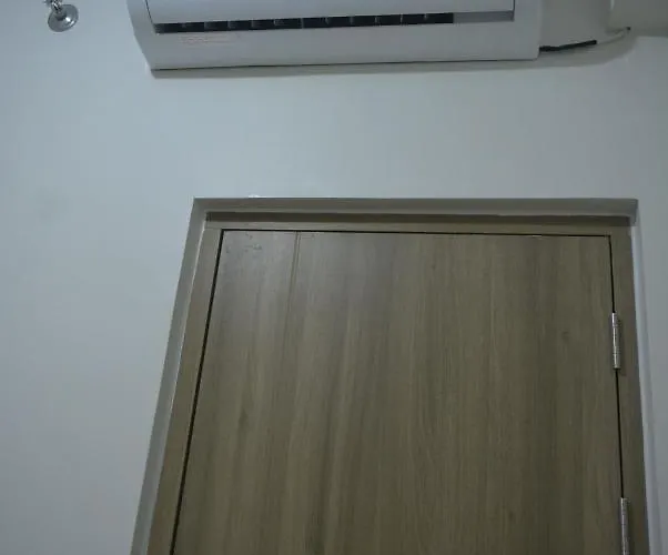 Paranaque Sm-sucat Field Res. Bldg 5, 2/f, 2br With Balcony *