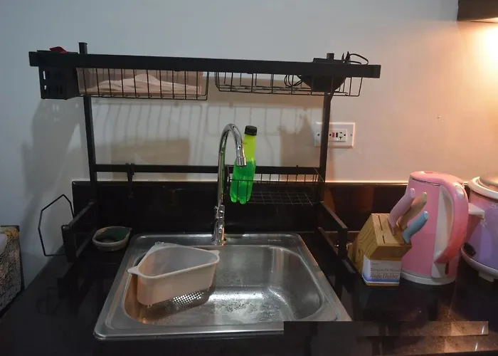 Paranaque Sm-sucat Field Res. Bldg 5, 2/f, 2br With Balcony Apartment