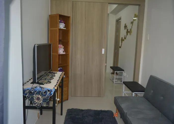 Paranaque Sm-sucat Field Res. Bldg 5, 2/f, 2br With Balcony Apartment