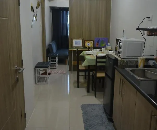 Paranaque Sm-sucat Field Res. Bldg 5, 2/f, 2br With Balcony *