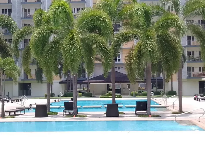 Apartment Paranaque Sm-sucat Field Res. Bldg 5, 2/f, 2br With Balcony *